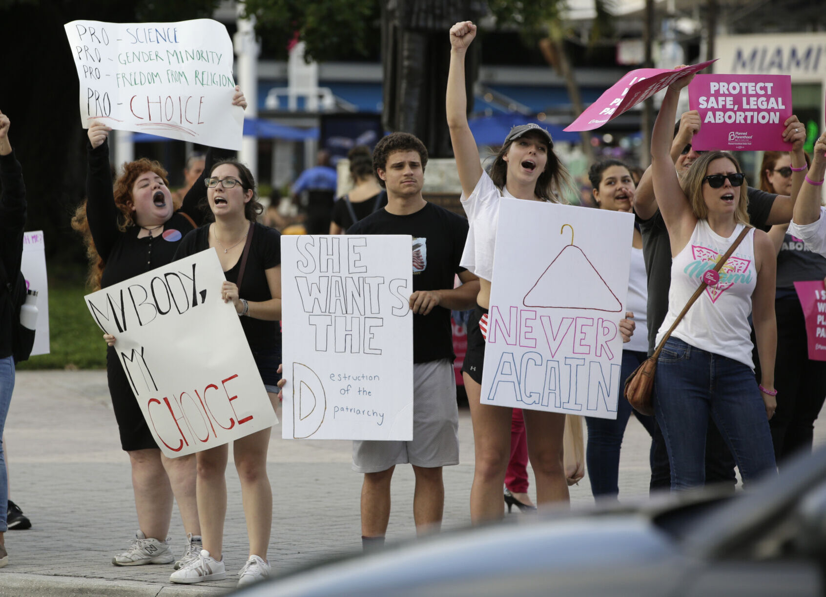 Could states take a similar "citizens" enforcement approach to laws on other hot-button issues?